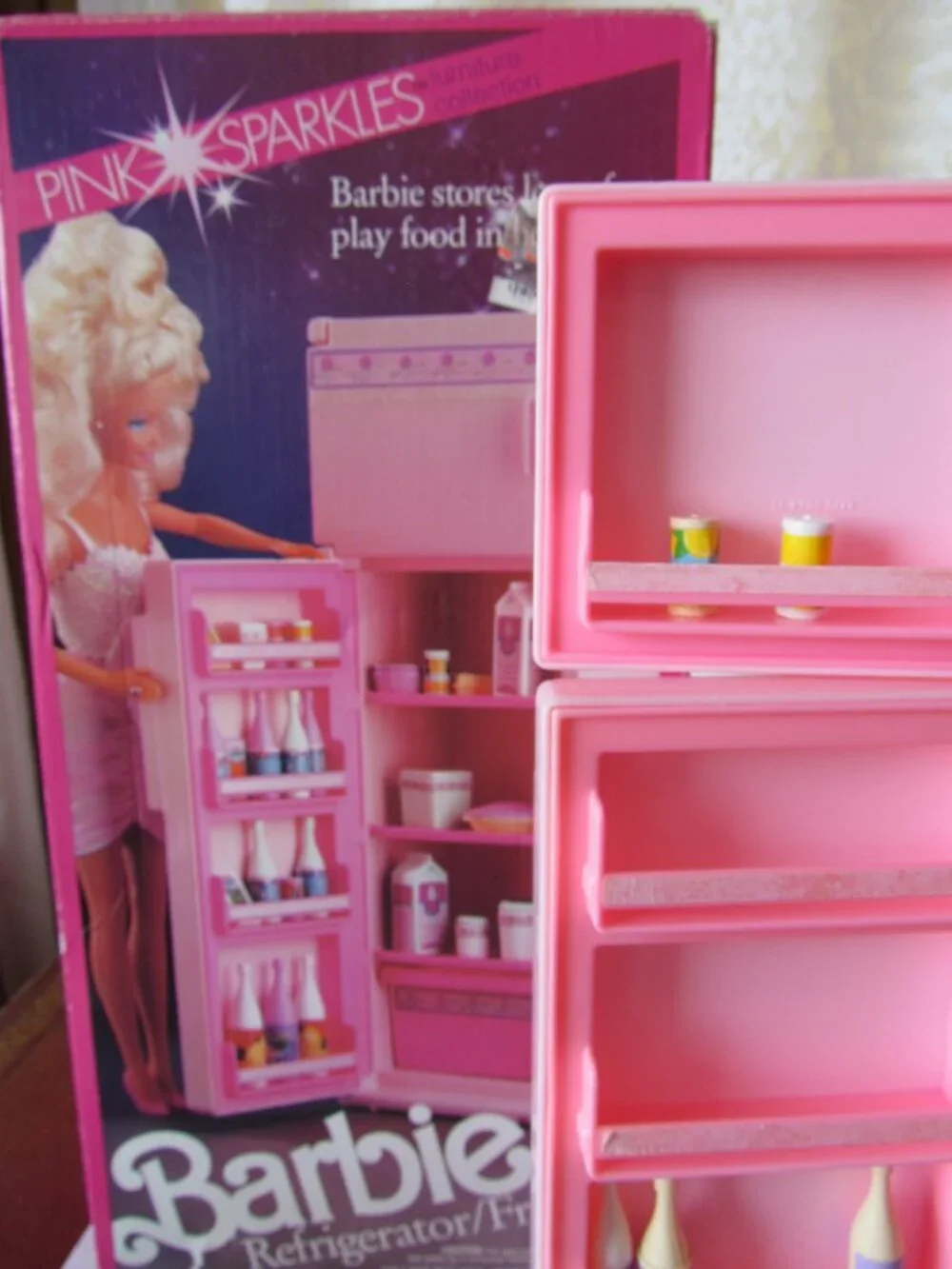 BARBIE REFRIGERATOR, PINK FRIDGE in ORIGINAL BOX, VINTAGE 1990 MATTEL #4776 GOOD